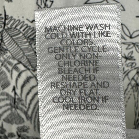 J Jill Wearever Collection Top Womens 2X White Tropical Print Sleeveless Stretch - Picture 8 of 12